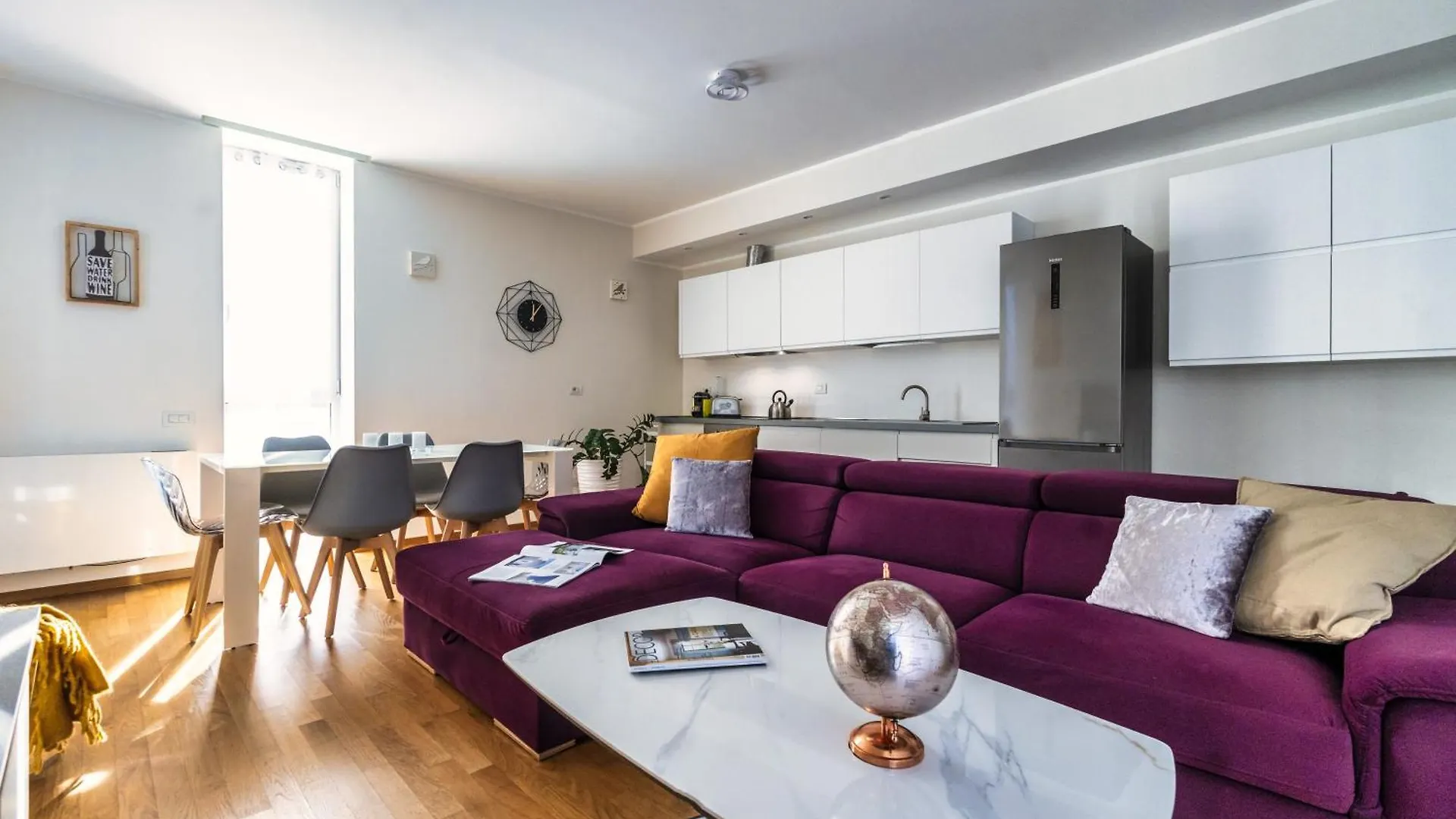 5 Min Walk From Subway Elegant & Modern Apartment Milan
